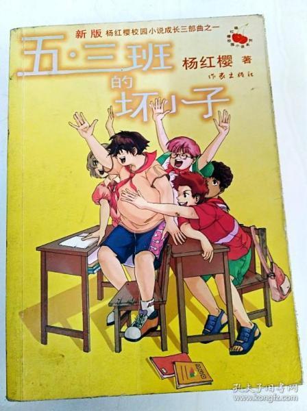 易梦玲泳装写真，跟angelababy长得太像了
